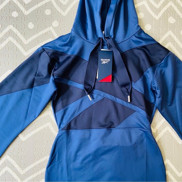 Reebok special edition unreleased tight miniskirt tennis hoodie dress - Picture 4 of 7